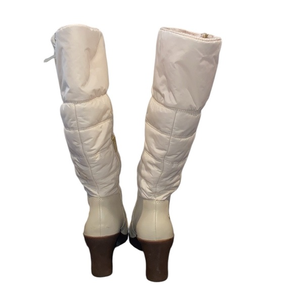 UGG® AUSTRALIA LEONA 1944 PALE
CREAM WEDGE BOOTS SIZE 12 - Picture 7 of 13